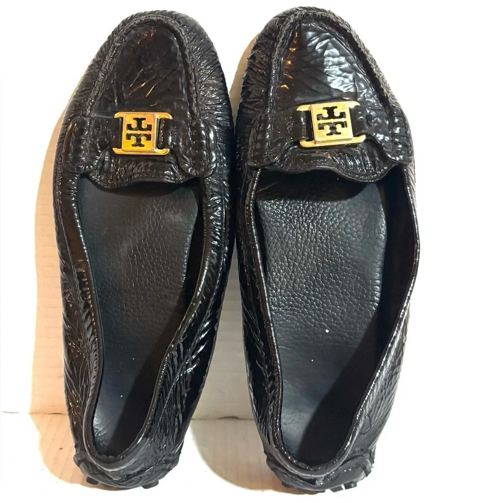 Tory Burch Black Textured Loafers with Gold Accent